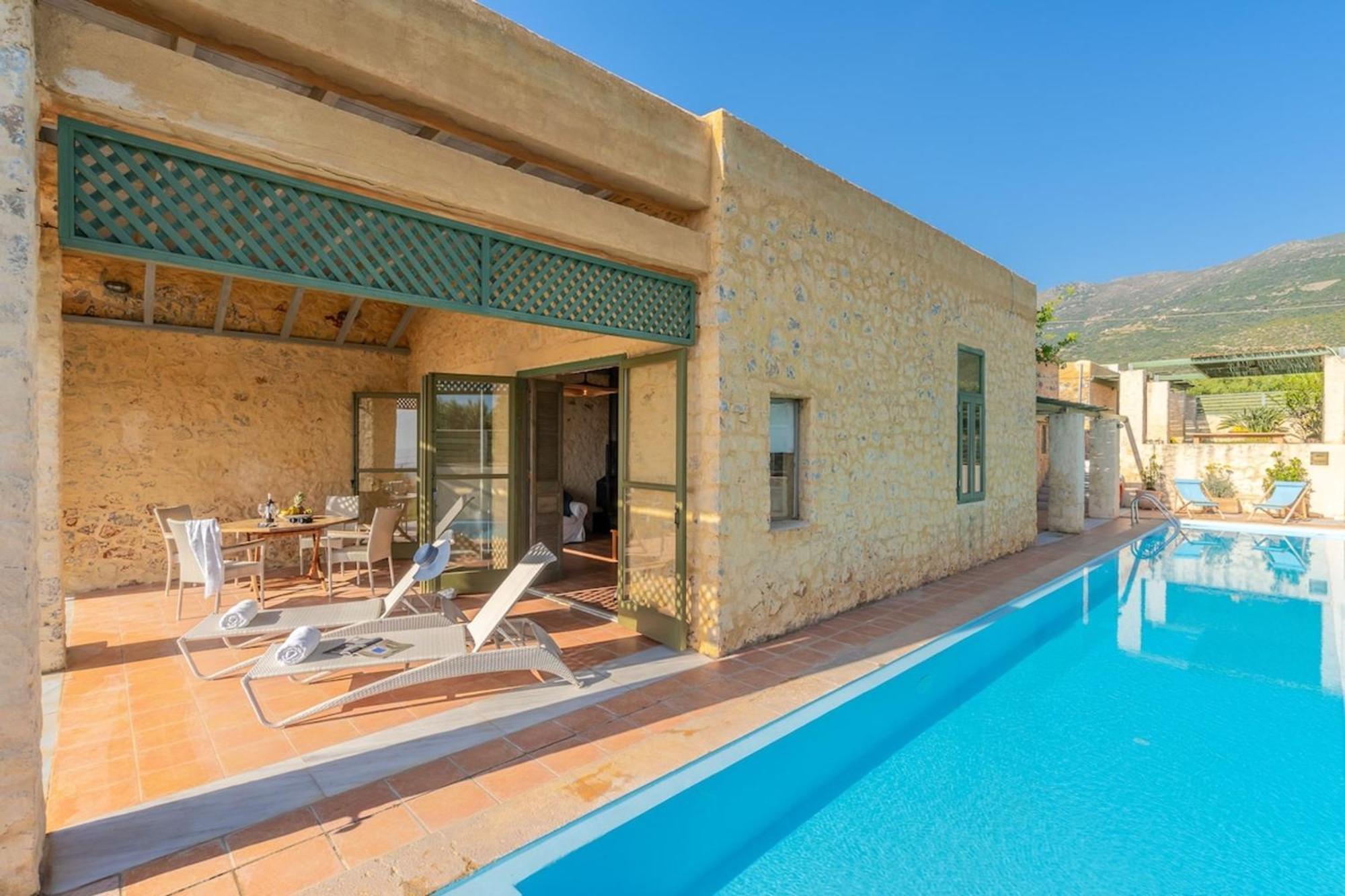 Villa Mediterranea, With Heated Pool Livadia  外观 照片