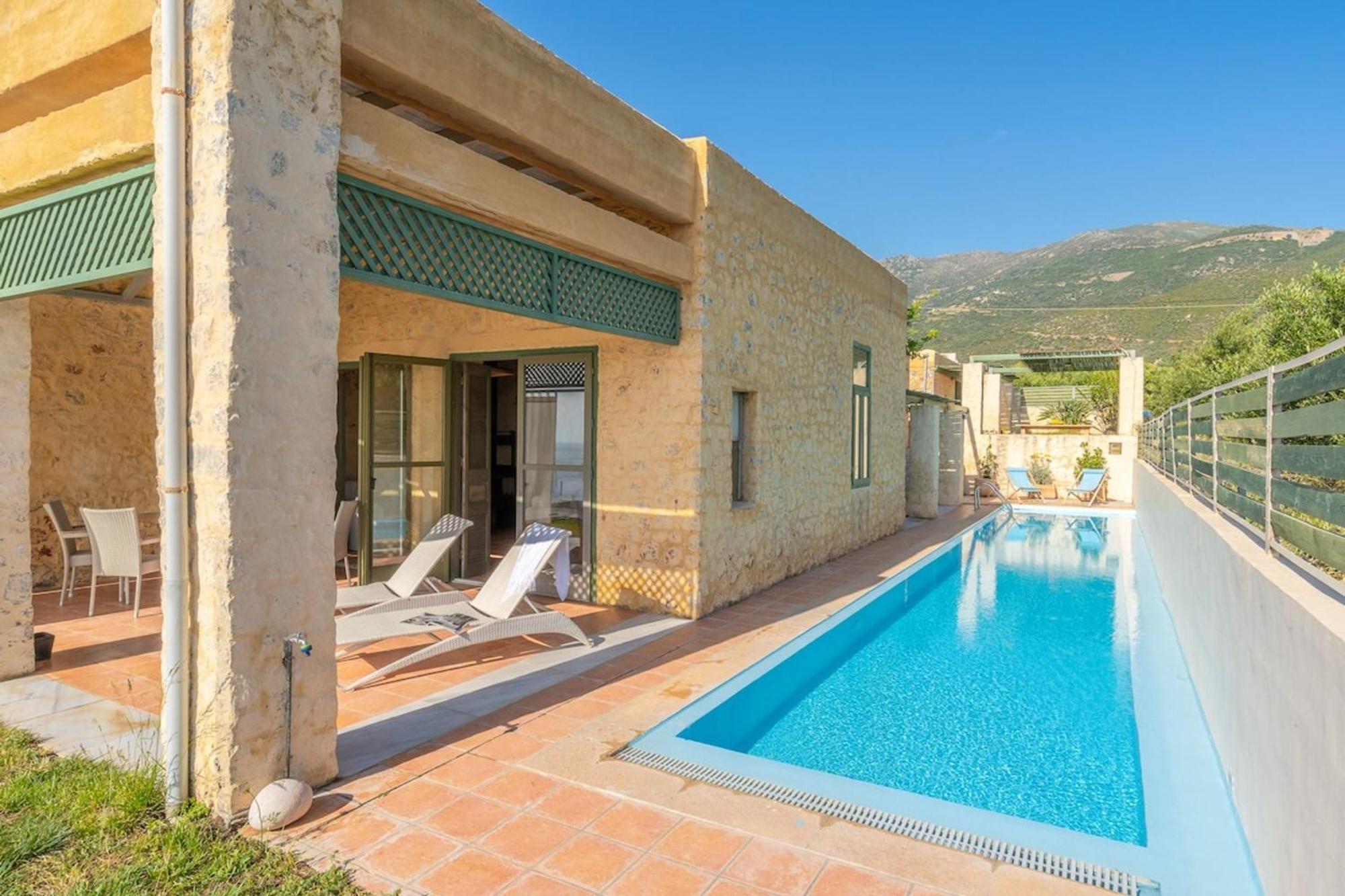 Villa Mediterranea, With Heated Pool Livadia  外观 照片