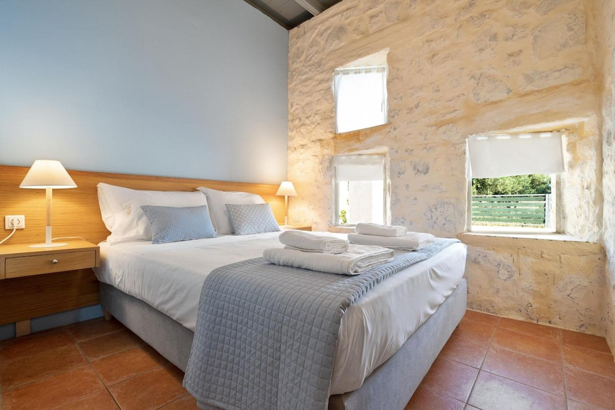 Villa Mediterranea, With Heated Pool Livadia  外观 照片