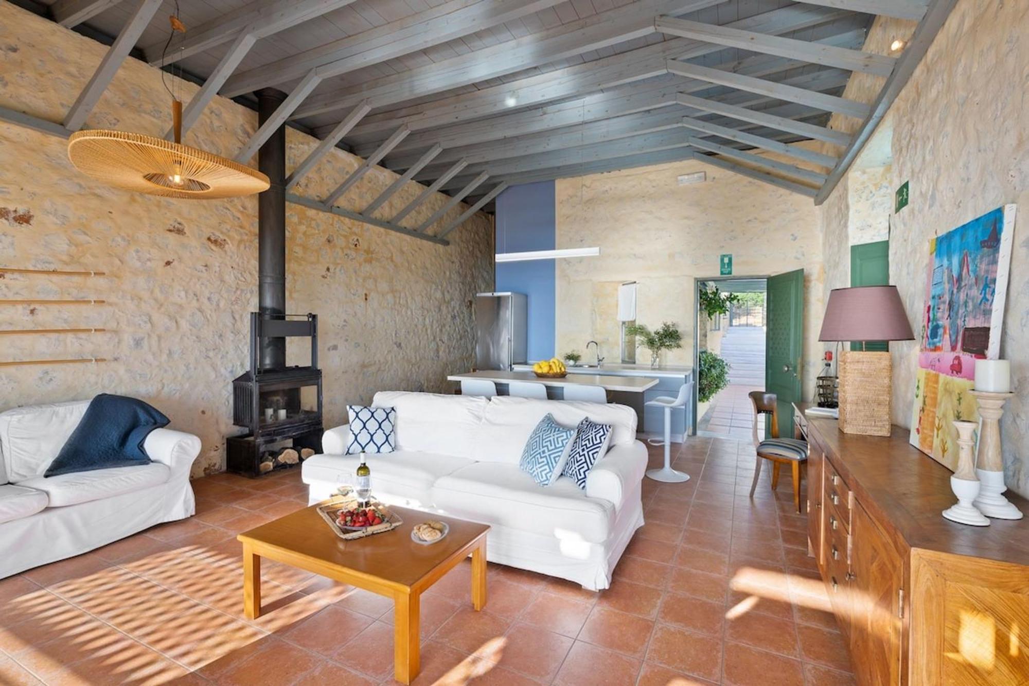 Villa Mediterranea, With Heated Pool Livadia  外观 照片