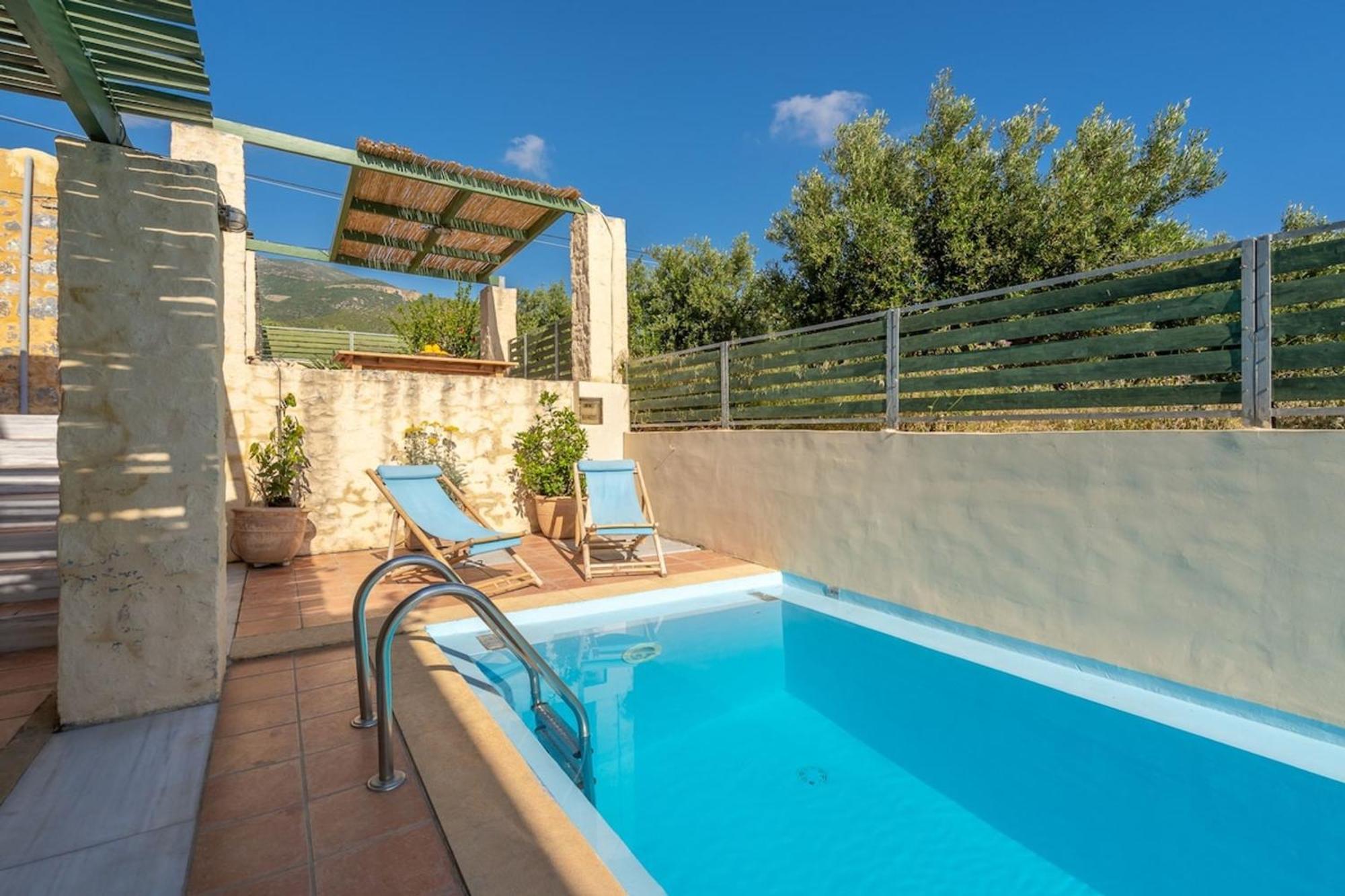 Villa Mediterranea, With Heated Pool Livadia  外观 照片